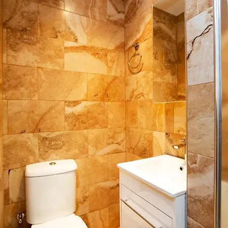 Апартаменты Eclectic 4-bed, 4-bath In - Ak1